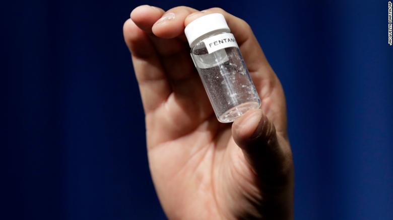 에 2021, US drug overdose deaths hit highest level on record, CDC data shows