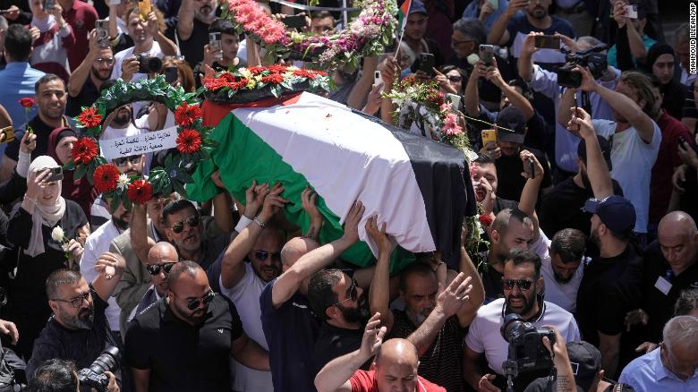 Thousands mourn slain journalist Shireen Abu Akleh as Palestinians call for accountability