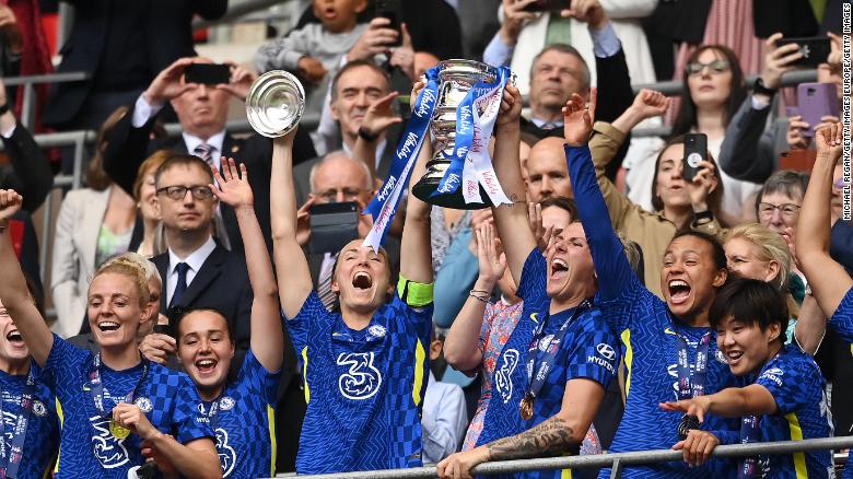Chelsea wins thrilling Women's FA Cup final with extra time victory over Manchester City