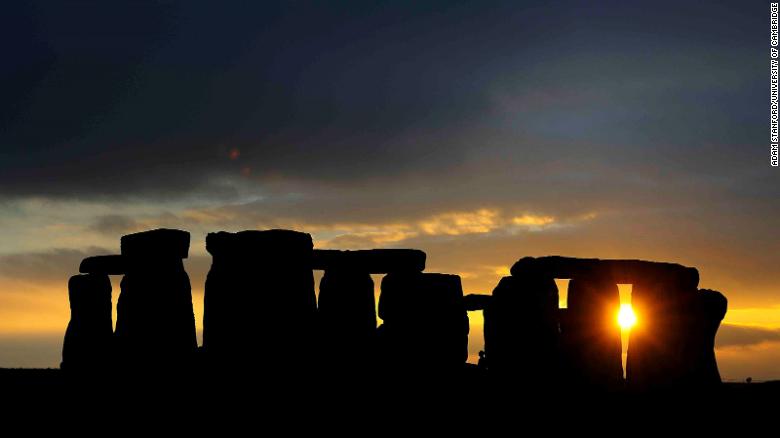 Ancient poop reveals what the builders of Stonehenge liked to eat