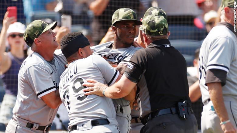 White Sox manager says Yankees' Josh Donaldson called Tim Anderson a racist comment