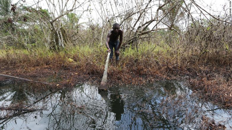 Shell escaped liability for oil spills in Nigeria for years. Then four farmers took them to court -- 并荣获