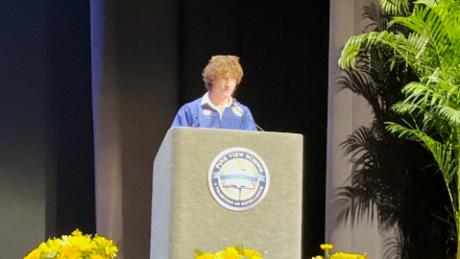 High school grad couldn&#39;t say &#39;gay&#39; in speech, so he did this instead