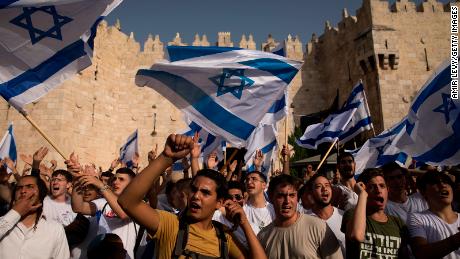 Israelis lament &#39;racism problem&#39; as Jerusalem march turns ugly  