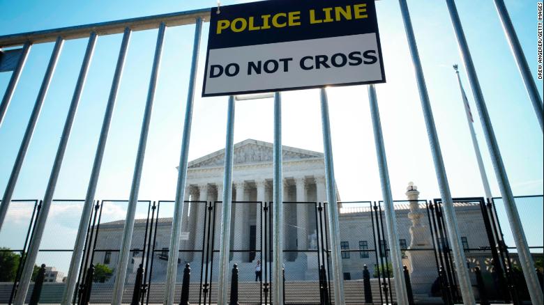 佩洛西: House to vote next week protecting Supreme Court justices and their families after man arrested near Kavanaugh's home