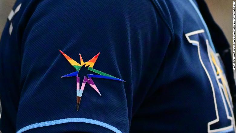 Several Tampa Bay Rays players decline to wear LGBTQ logos on uniforms for Pride Night, 报告说