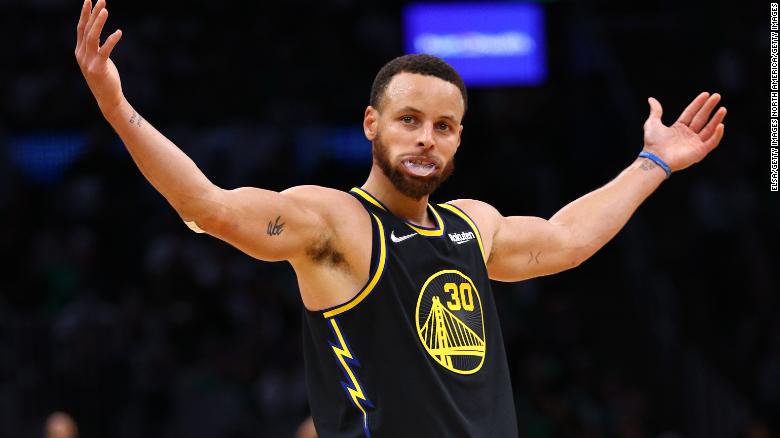 NBA Finals: Steph Curry's 43-point masterpiece helps Golden State Warriors level series with Boston Celtics
