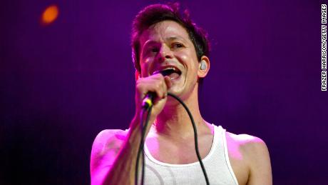Perfume Genius performs onstage during the Coachella Valley Music and Arts Festival in Indio, カリフォルニア, 四月に 20, 2018.  