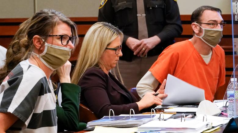 Accused Michigan school shooter's parents will face involuntary manslaughter charges, regole del giudice
