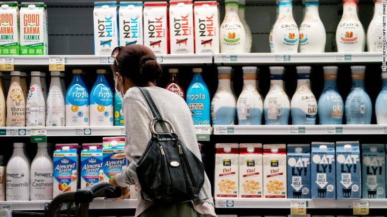 A medida que la inflación se dispara, Los estadounidenses negros son los más afectados por el aumento de los supermercados, precios de la gasolina y la vivienda