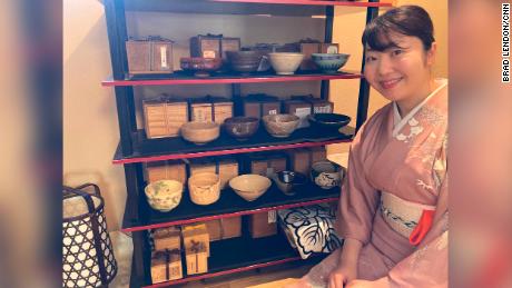 Japanese tea house lets visitors drink from $  25,000 antique bowls