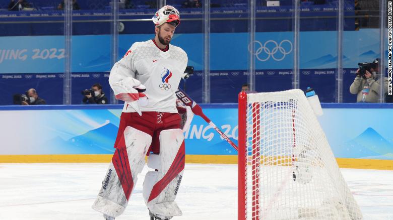 Iván Fedotov: Jugador de hockey ruso detenido en Rusia por presuntamente evadir el servicio militar, por informes
