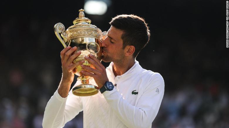 Novak Djokovic wen die vierde agtereenvolgende Wimbledon-titel, 21ste Grand Slam-titel algeheel