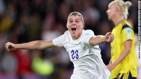 SHEFFIELD, ENGLAND - JULY 26: Alessia Russo of England celebrates scoring their side&#39;s third goal during the UEFA Women&#39;s Euro 2022 Semi Final match between England and Sweden at Bramall Lane on July 26, 2022 in Sheffield, England. (Photo by Naomi Baker/Getty Images)
