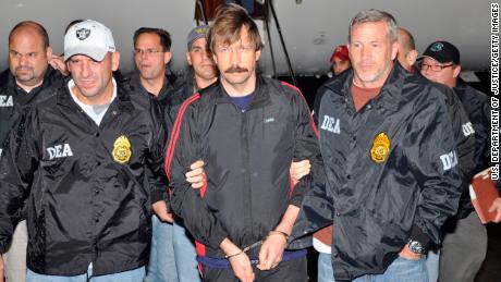 Attorney for convicted Russian arms dealer Viktor Bout is &#39;vol vertroue&#39; prisoner swap with US will happen