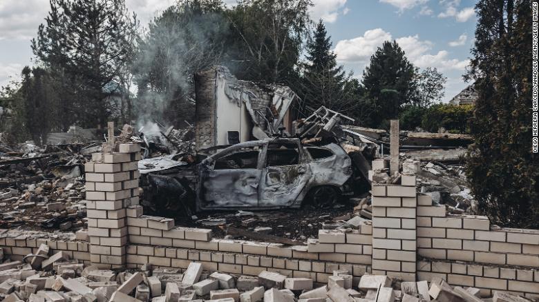 Il presidente ucraino Volodymyr Zelensky annuncia l'evacuazione obbligatoria dalla regione di Donetsk
