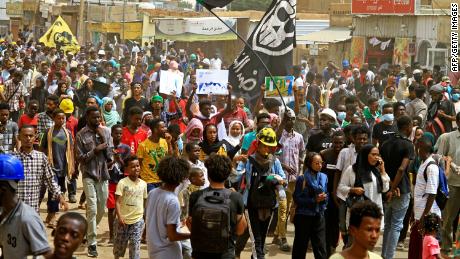Sudan&#39;s military leaders launch &#39;manhunt&#39; for suspected sources after CNN gold investigation sparks protests