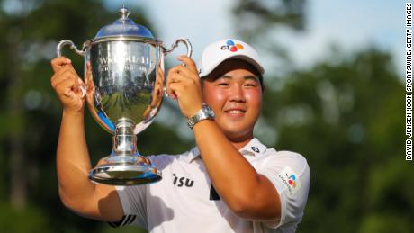 대한민국&#39;s Kim Joo-hyung, 20, 사상 첫 PGA 투어 우승으로 치솟다