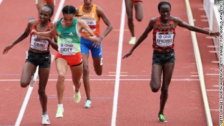 Obiri is narrowly beaten by Ethiopia&#39;s Letesenbet Gidey in the 10,000m at this year&#39;s World Athletics Championships. 
