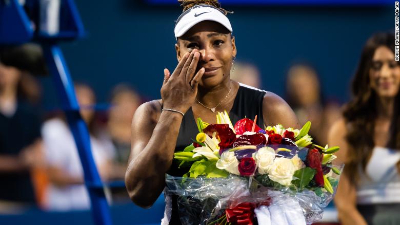 Con lágrimas en los ojos, Serena Williams comienza la gira de despedida cuando pierde en el Abierto de Canadá