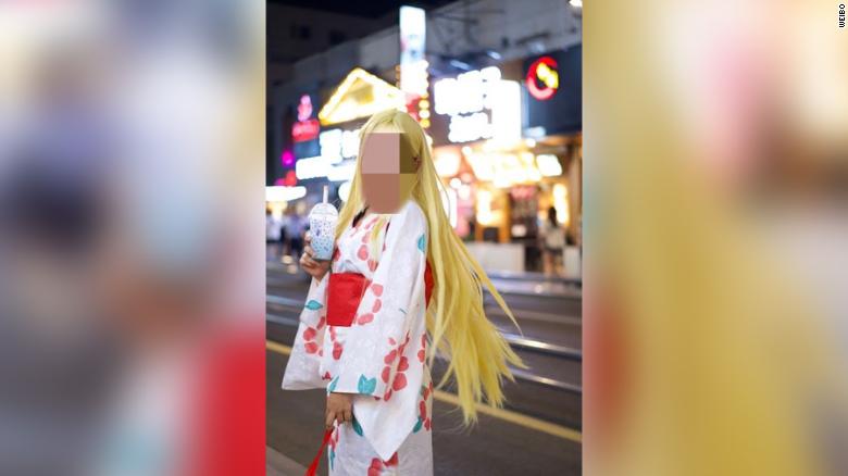Chinese anime-aanhanger beweer die polisie het haar ondervra omdat sy 'n kimono dra
