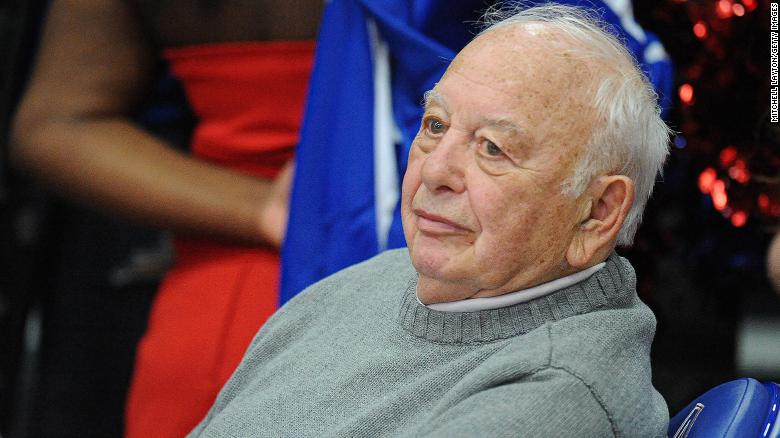 Die jarelange Princeton-basketbalafrigter, Pete Carril, sterf om 92