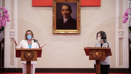 US House Speaker Nancy Pelosi met with Taiwan&#39;s President Tsai Ing-wen in Taipei on August 3, 2022.