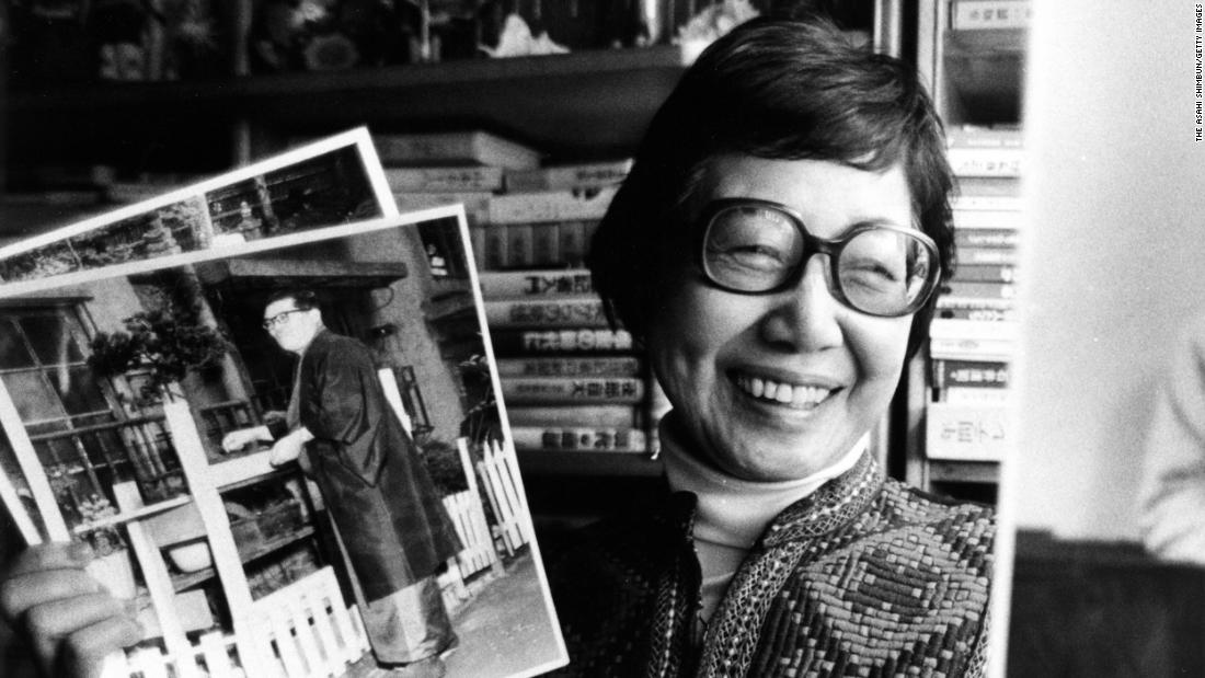 Tsuneko Sasamoto, Japan's first female photojournalist, dies at 107 - CNN  Style