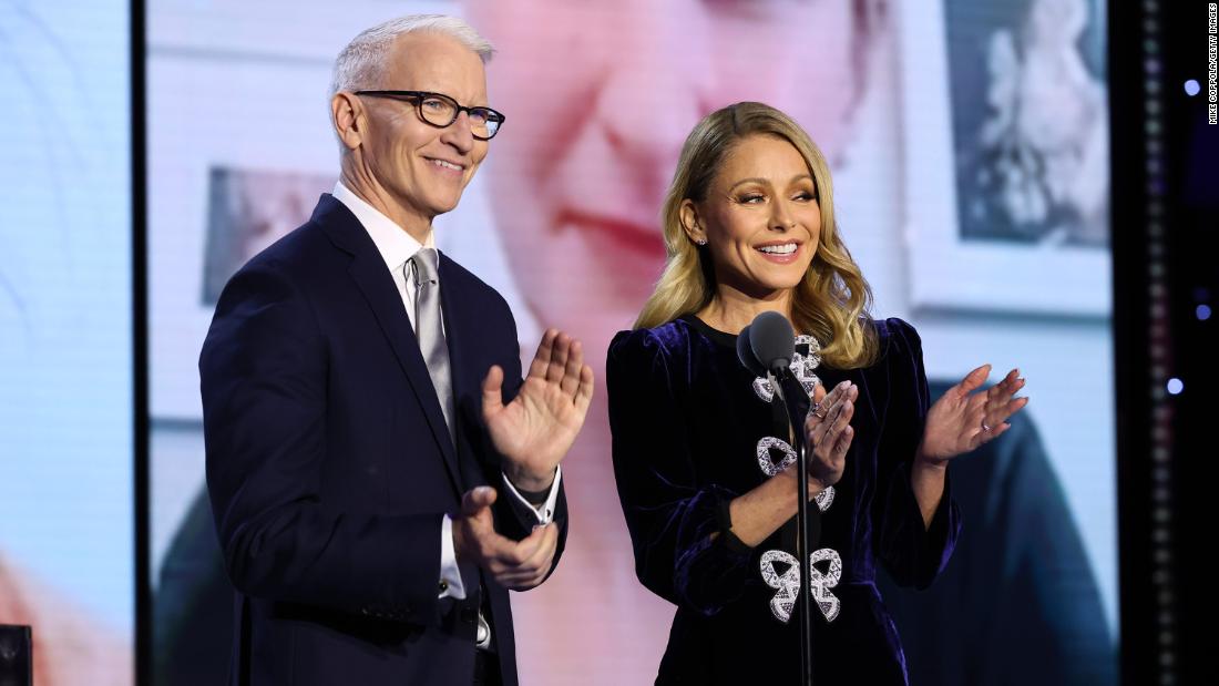 Anderson Cooper and Kelly Ripa host the show.