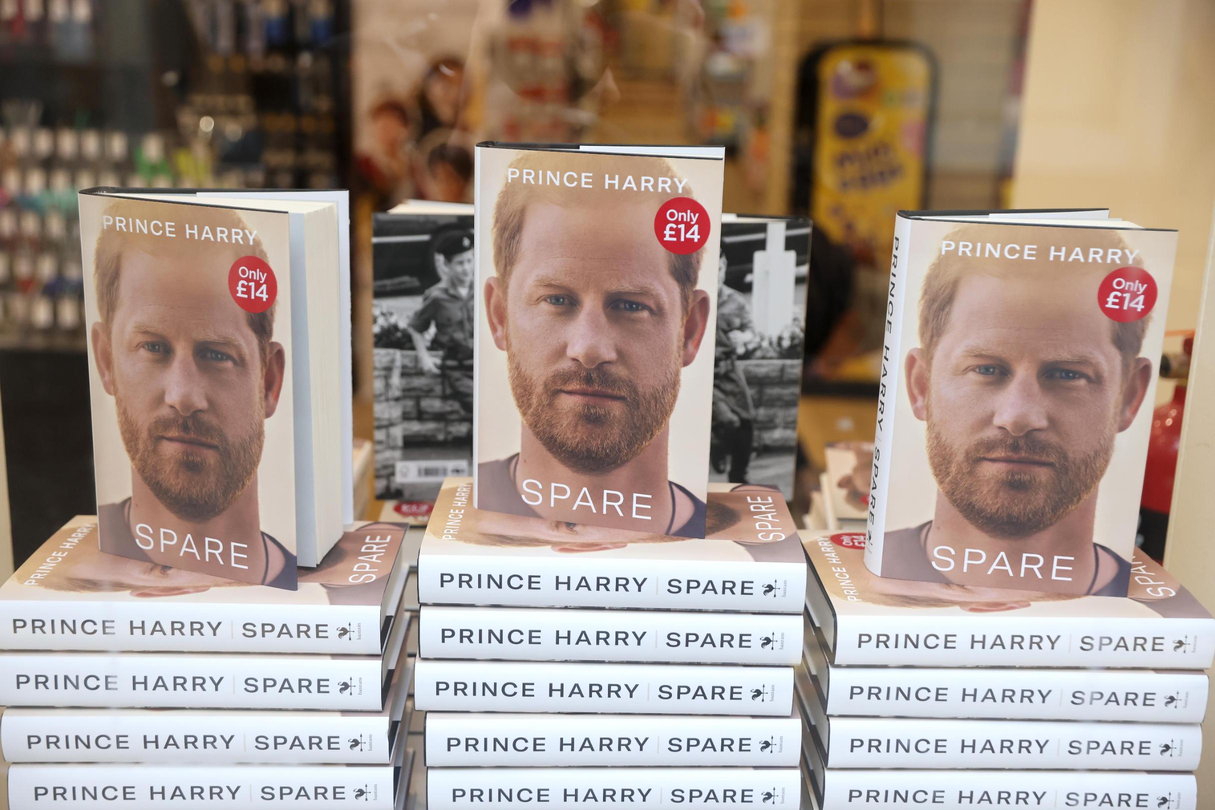 Prince Harry's memoir 'Spare' breaks sales record - CNN Style