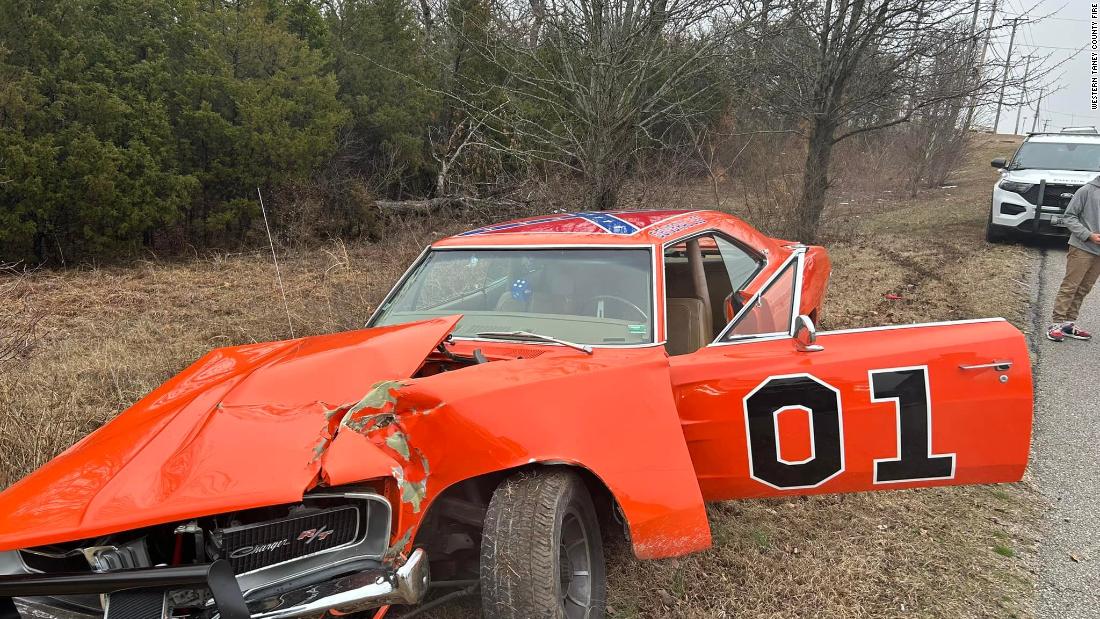 Arruinan Ic Nico Auto Del Programa The Dukes Of Hazzard En Carretera