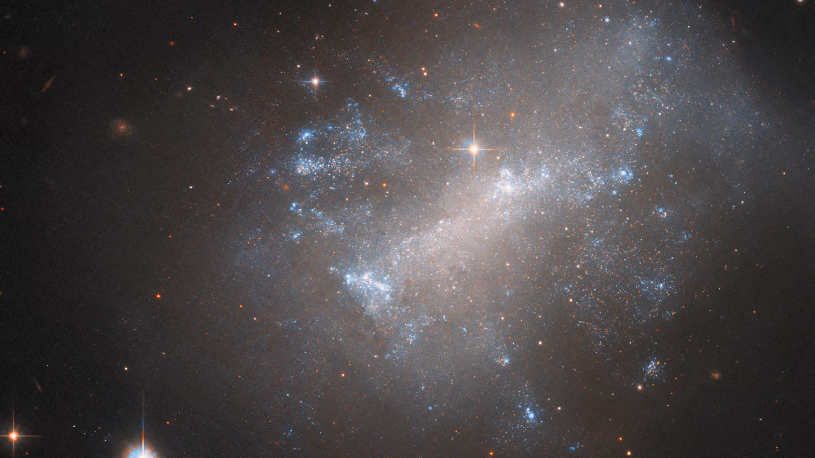 Diferente a todas las demás la NASA comparte imágenes de una galaxia