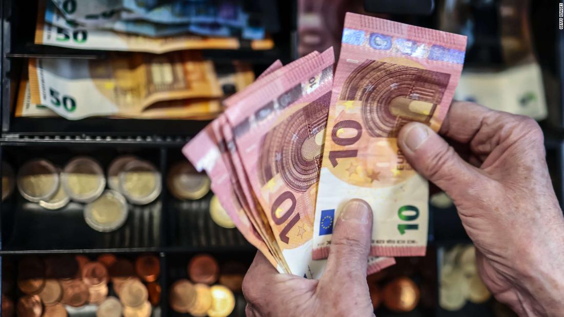 La inflación en la eurozona vuelve a retroceder en junio CNN Video