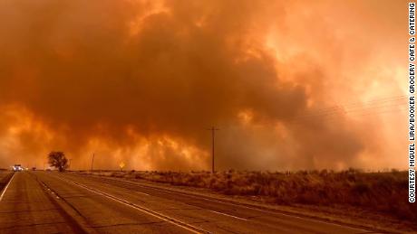Wildfires burn northwest of Canadian, TX