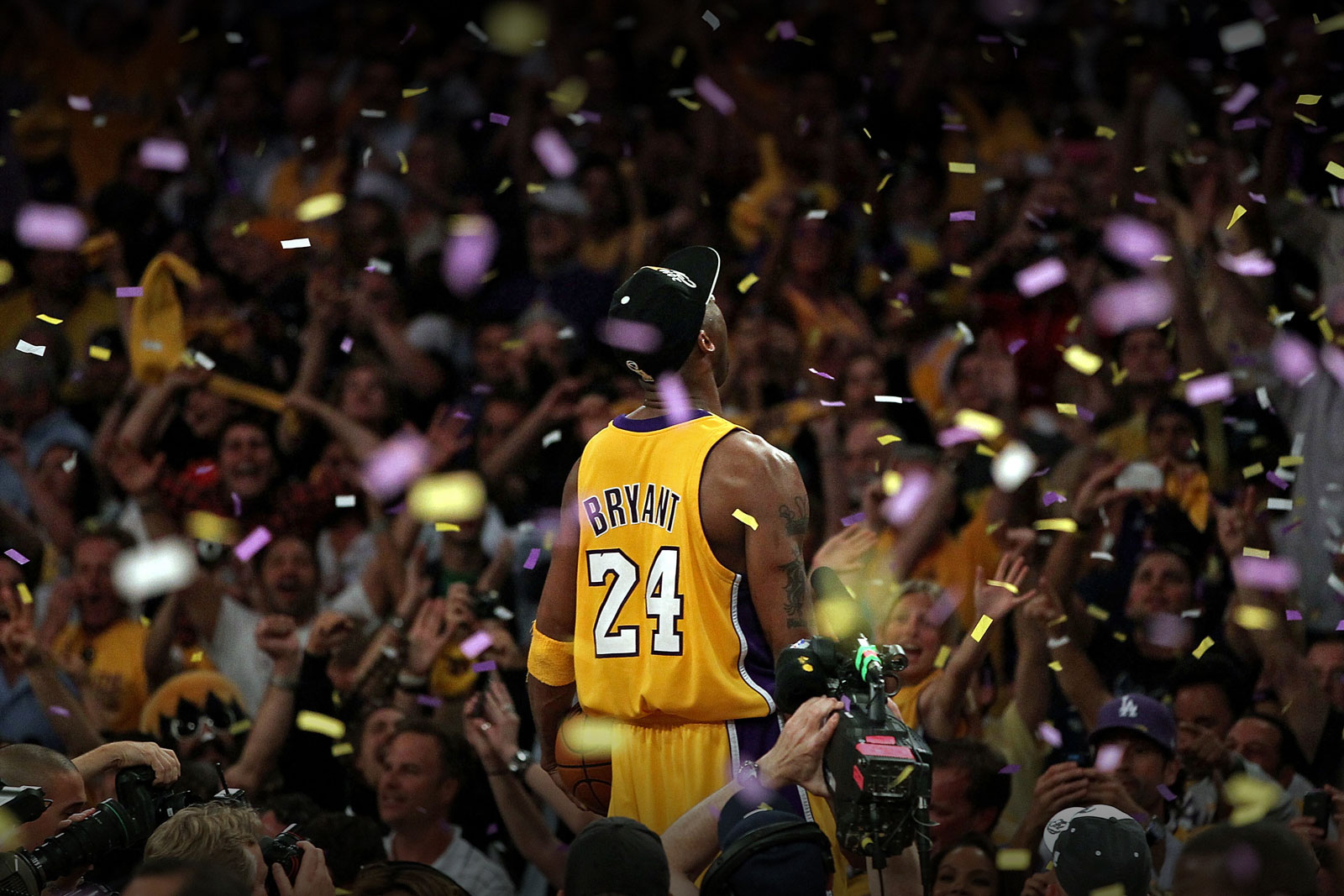 NBA 24/7 - Kobe Bryant in his 1st NBA Finals (2000) Lakers vs
