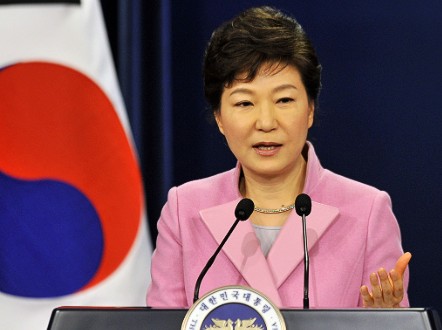 South Korea's first female president intimidated? Yeah, right - CNN