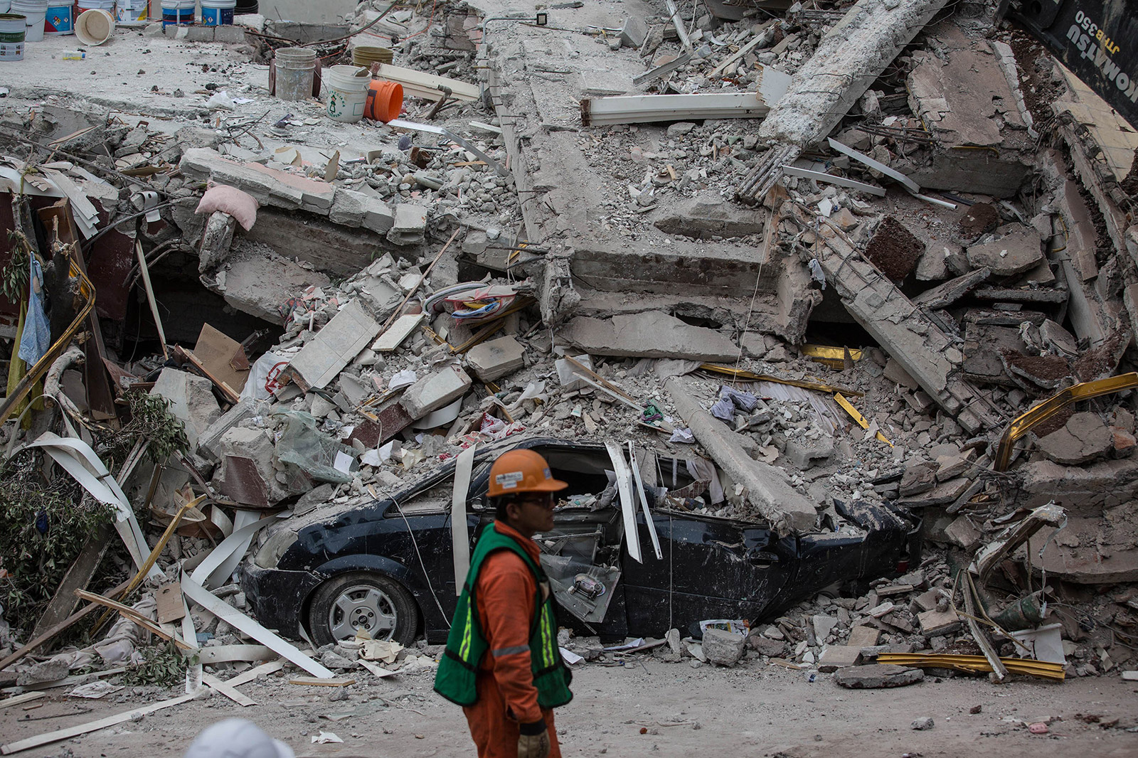 Photos show quake's destruction in Mexico