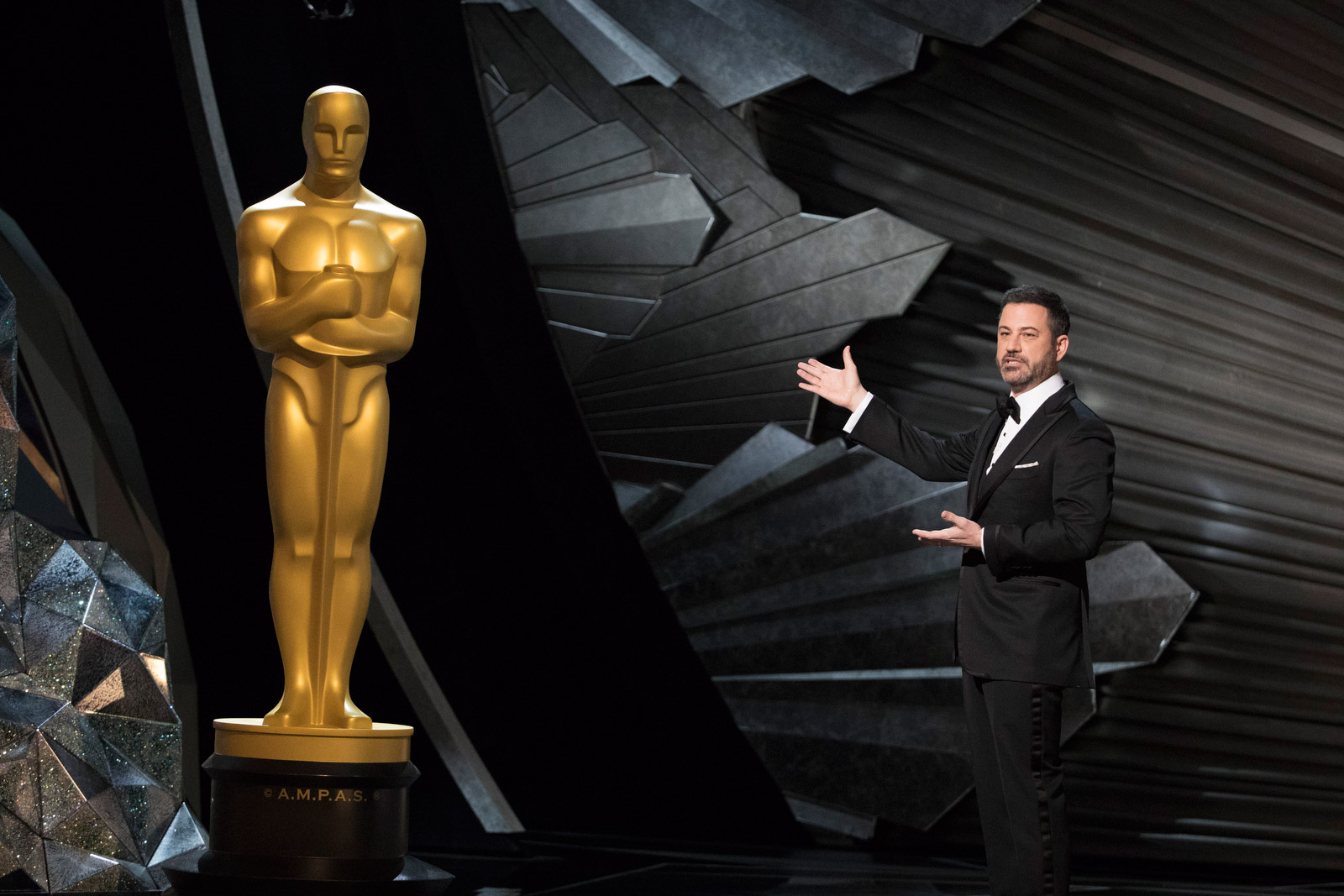 Oscar Statuette Pictures and Photos - Getty Images