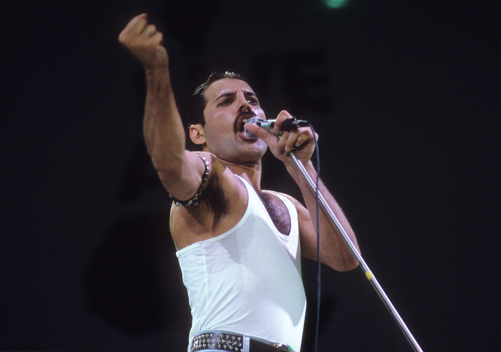 33 years later, Queen's Live Aid performance is still pure magic - CNN.com