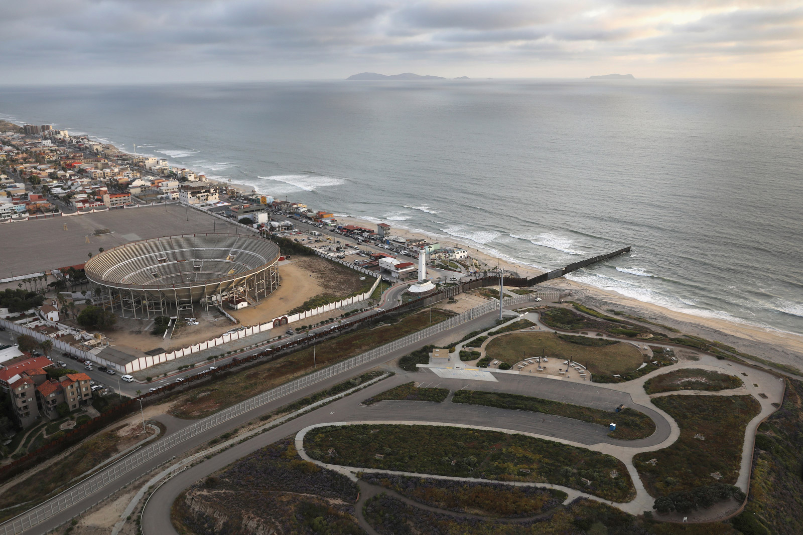 This is What the US-Mexico Border Looks Like