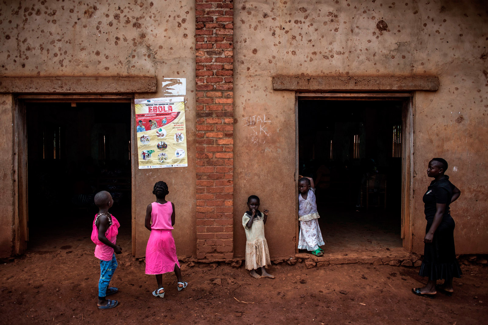 The Ebola Death Toll Exceeds 1 600 This Is What Its Like On The Front