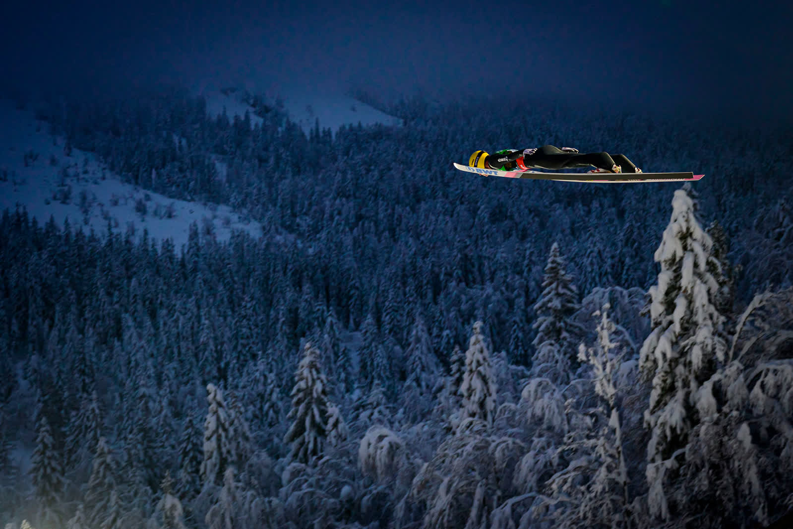 Russian ski. Grizzly Hills Flying.