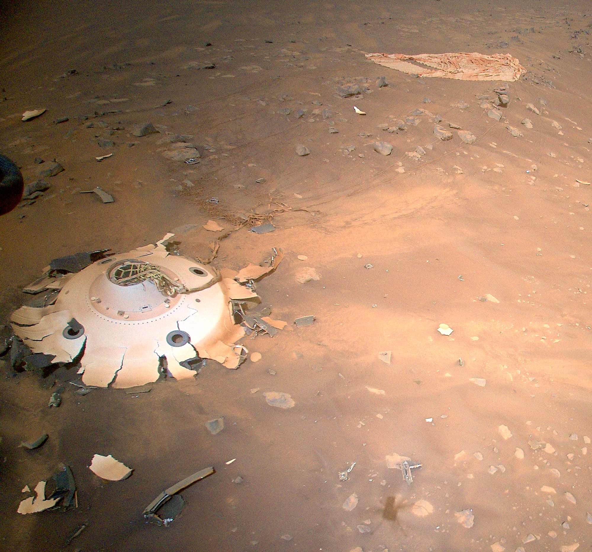 <a href="https://www.cnn.com/2022/04/28/world/mars-ingenuity-helicopter-landing-gear-scn/index.html" target="_blank">Debris</a> from the gear that helped land the Perseverance rover on Mars was spotted by the Ingenuity helicopter on April 19.