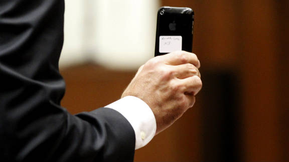 California Governor Allows Warrantless Search Of Cell Phones Cnn
