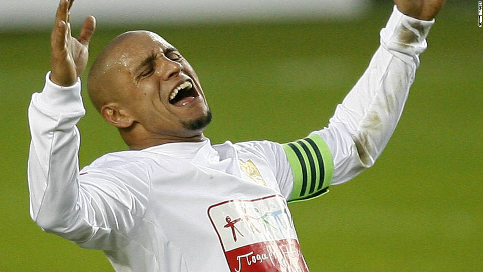 Brazilian World Cup winner Roberto Carlos walked off the pitch while playing for Russian team Anzhi Makhachkala against Krylya Sovetov in June the same year, after having a banana thrown towards him in the closing stages of the match.