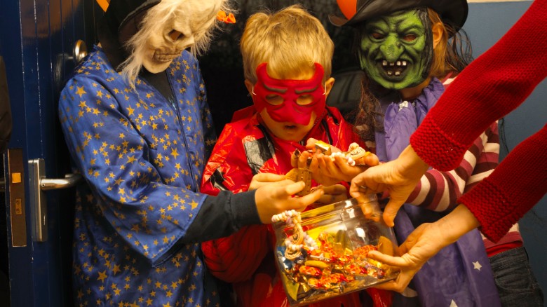 Guía de comportamiento en Halloween para pedir dulces | CNN