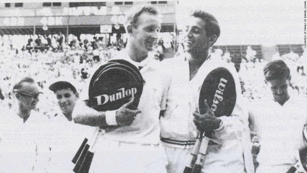 Rafael Osuna walks off court in the 1962 Davis Cup final with Australian legend Rod &#39;Rocket&#39; Laver.
