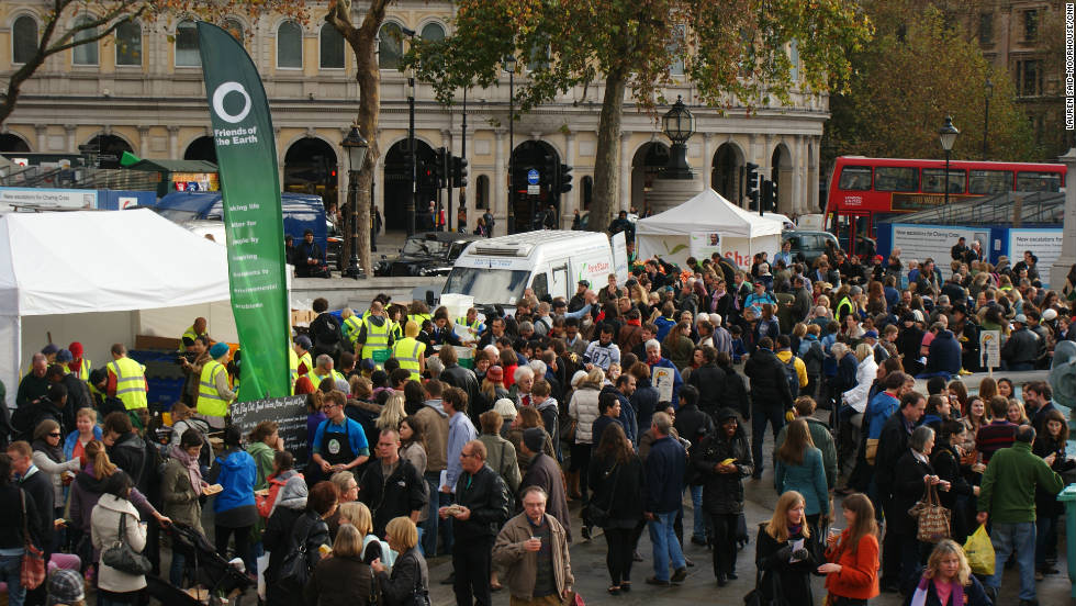 Crowds gather in London at Trafalgar Square for the Feeding the 5000 event. Event organizer Tristram Stuart said: &quot;Everyone has the power - and the responsibility - to help solve the global food waste scandal.&quot;