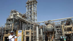 111119065859 iran petrochemical hp video Sources: U.S. to slap new sanctions on Iran's petrochemical industry