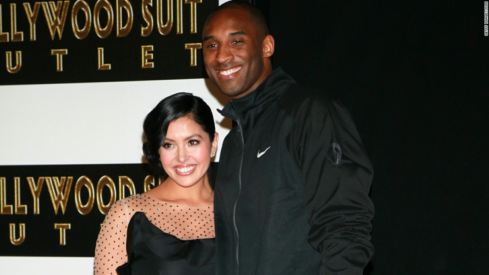 Kobe Bryants Wife Files For Divorce Cnn 